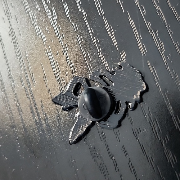 Pokemon Sylveon Inspired Enamel Pin - Picture 2 of 4